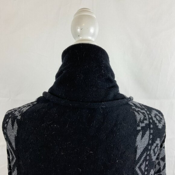 Patagonia Pine Mountain Wrap Sweater Women's M Black Gray Aztec Print Open Front - Picture 8 of 12